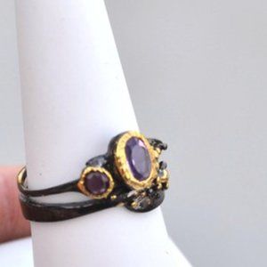 BLACK RHODIUM PLATED AMETHYST & GARNET RING SIZE 7